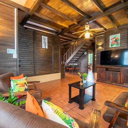 The Toucan Nest - Ac, Gated & Pool-2